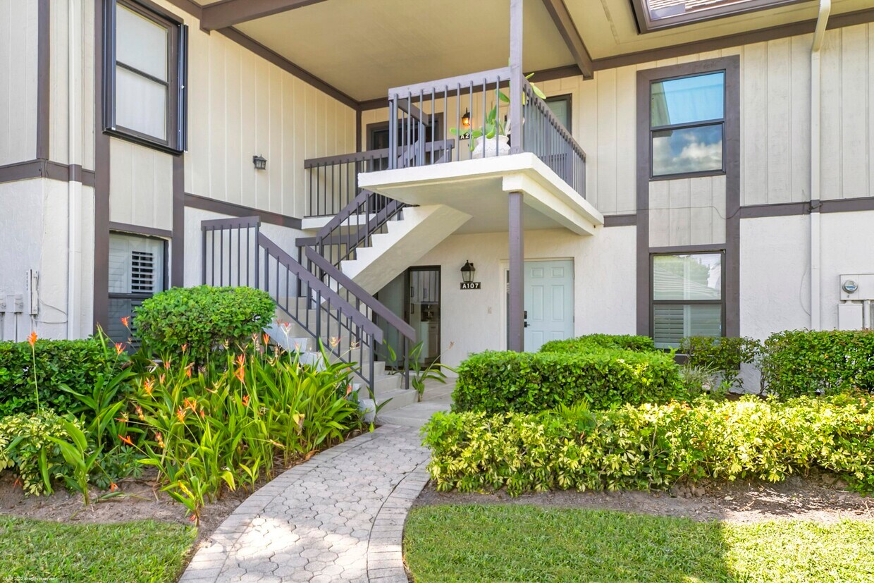 Foto principal - 13268 Polo Club Rd