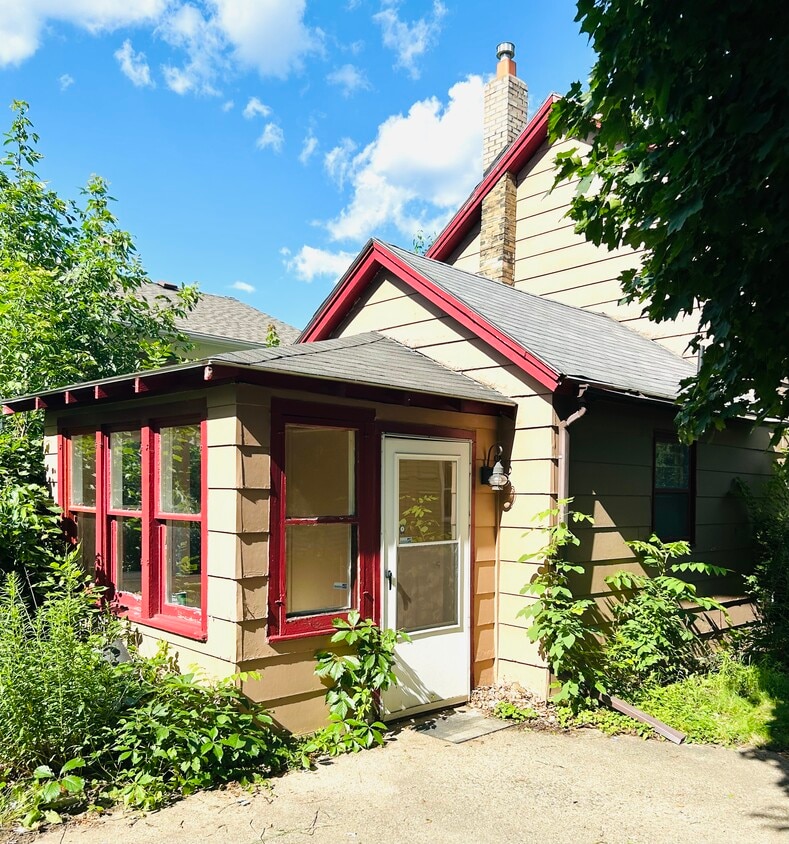 Primary Photo - 3810 Jackson St NE