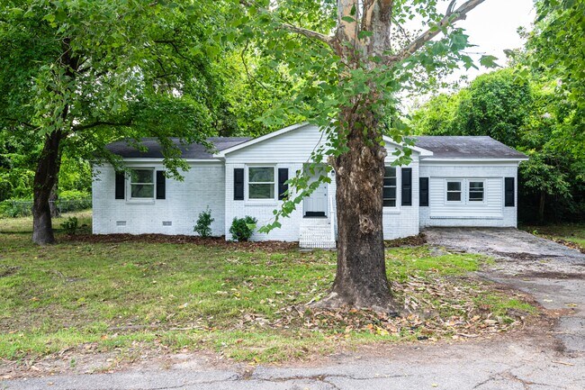 Building Photo - 27 Bethune Ct