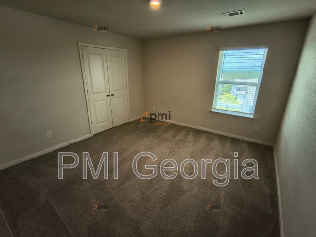 Foto del edificio - 3541 Falconwood Dr