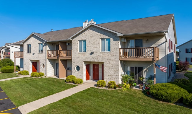 Interior Photo - Shade Tree Estates