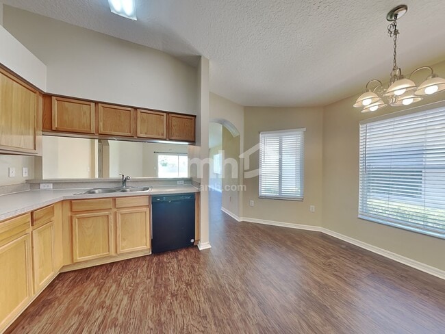 Foto del edificio - 4409 Country Hills Blvd