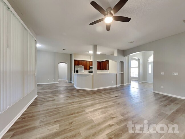 Foto del edificio - 1668 Hidden Forest Ln