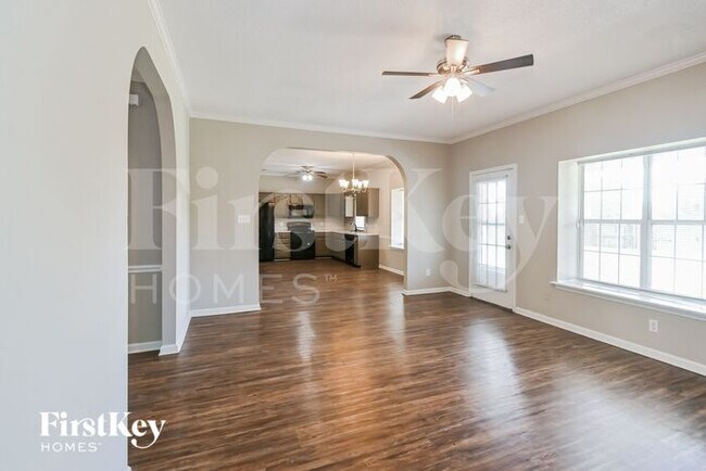Building Photo - 7339 Confederate Cir E