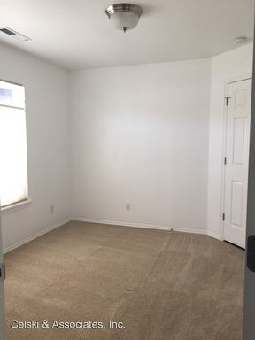 Foto del edificio - 3630 Bing St