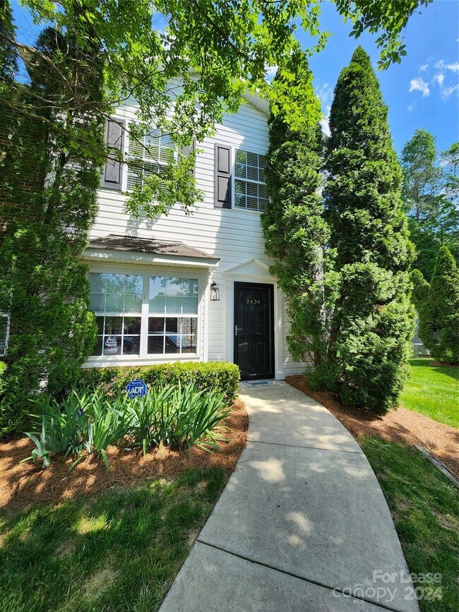 Foto del edificio - 2434 Ryerson Ct