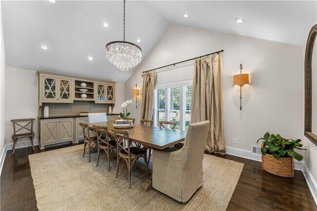 Foto del edificio - 345 Dogwood Trail