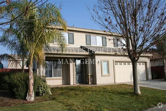 Building Photo - 560 Plum Way