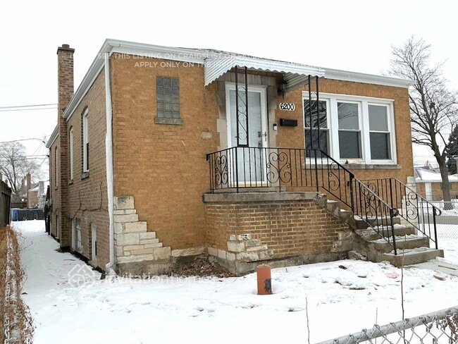 Building Photo - 6200 S Meade Ave