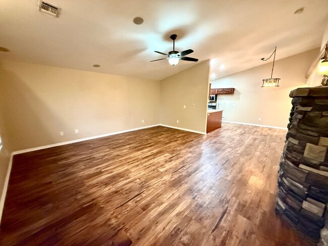 Building Photo - Beautiful 3-Bedroom Home with Solar!—Near Hualapai Mountain Rd