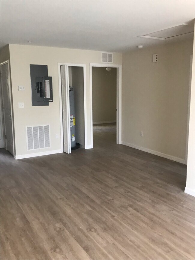 Building Photo - Beautiful brand new quad!