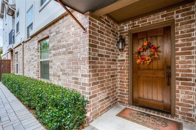 Foto del edificio - 4108 Emerson Ave