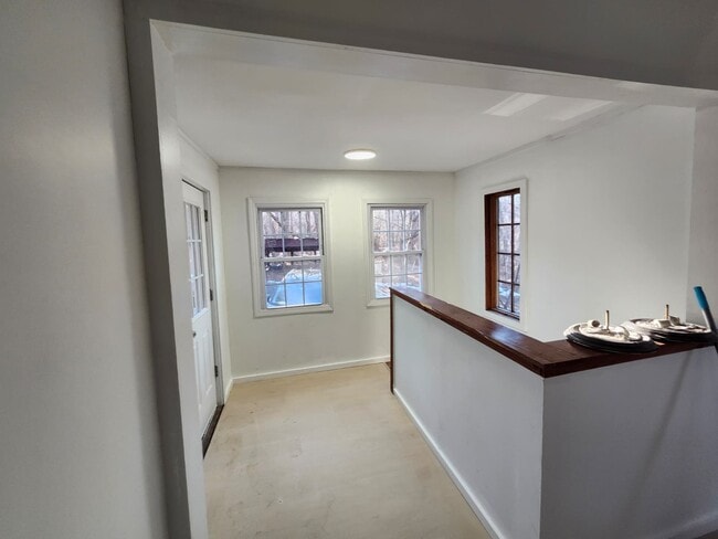 Building Photo - 2 Wildwood Trl