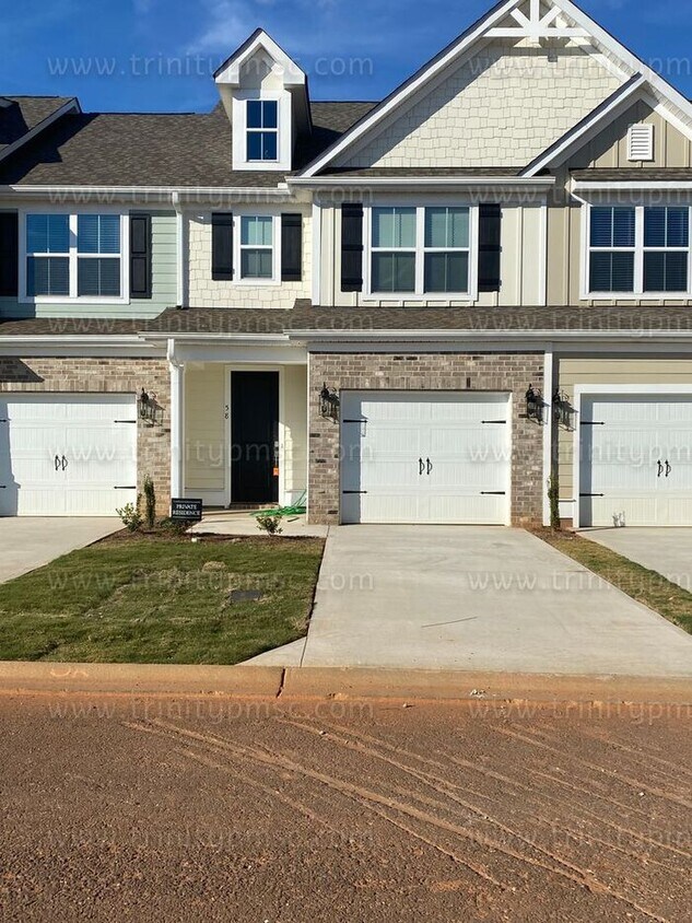 Foto principal - Must see this gorgeous home!