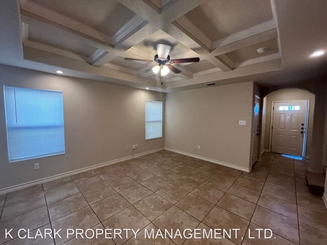 Building Photo - 3 br, 2.5 bath House - 7014 MICAYLA COVE #101