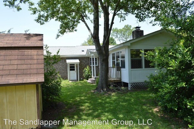 Building Photo - 3 br, 2 bath House - 1123 Arthur Drive