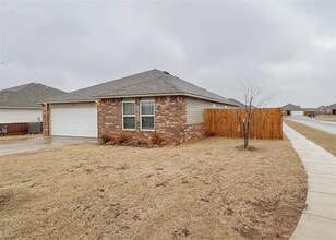 Building Photo - 1109 S Appaloosa Ln