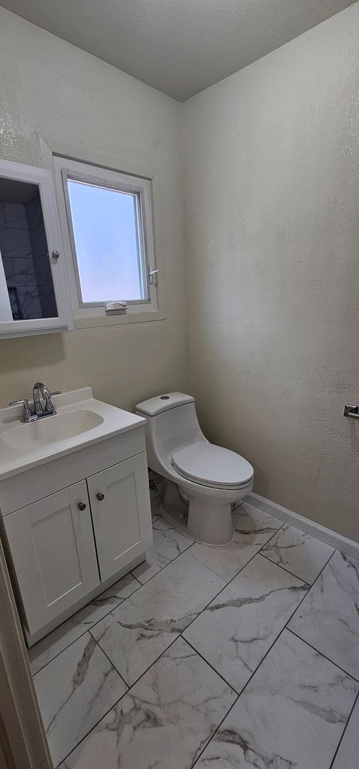 Foto del edificio - 1 Bedroom 1 Bath Sparks Apartment For Rent,