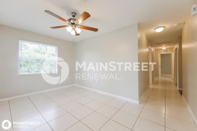 Building Photo - 3511 75th St W, Lehigh Acres, FL 33971