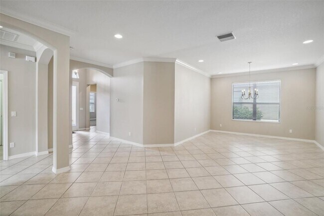 Foto del edificio - 127 Silver Falls Dr