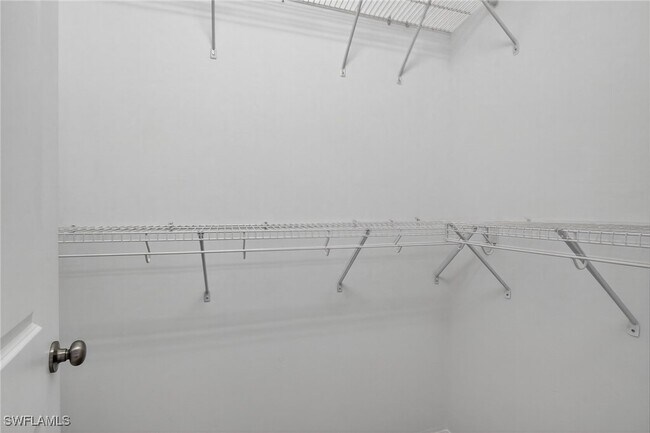 Foto del edificio - 9386 Pocida Ct