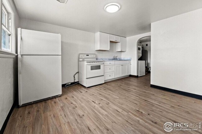 Foto del edificio - Fort Morgan Tri-plex