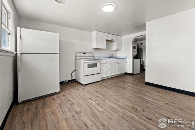 Building Photo - Fort Morgan Tri-plex