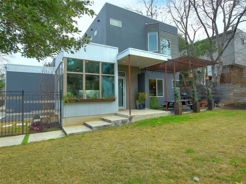 Primary Photo - 902 S Center St