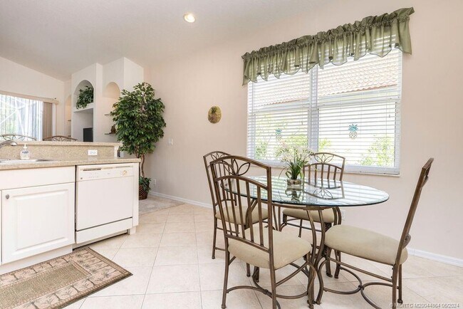 Foto del edificio - 2096 NW Marsh Rabbit Ln