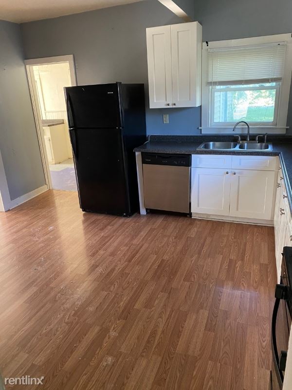 Foto del edificio - 4 br, 2 bath House - 116 East Main Street