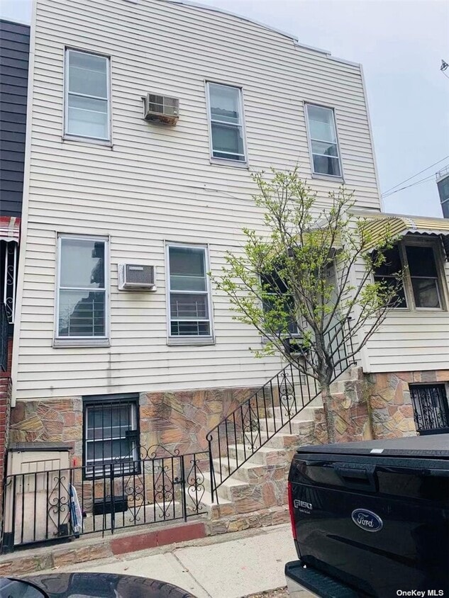 Primary Photo - 38-31-38-30 30th St