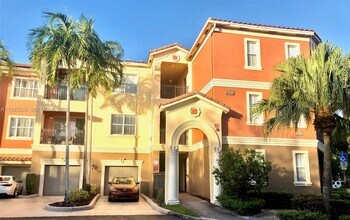 Building Photo - 4702 SW 160th Ave