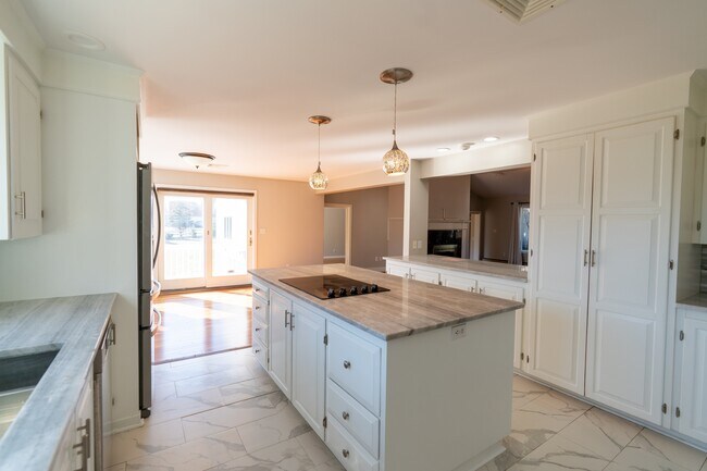 Foto del edificio - 363 Blackstrap Rd