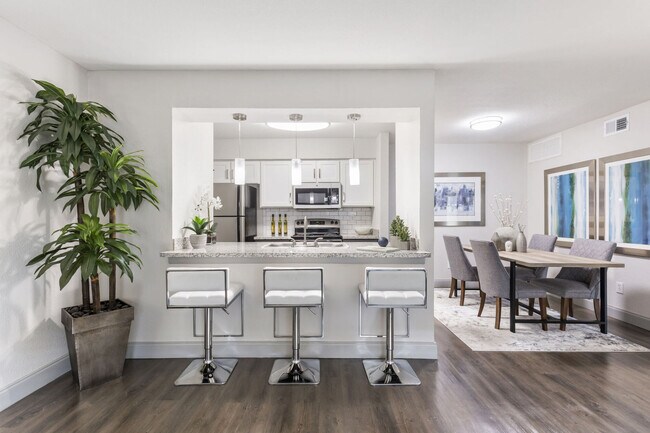 Building Photo - The Adalene