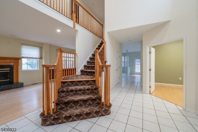 Building Photo - 23 Hansom Rd