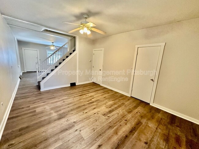 Photo - 126 Earl St House