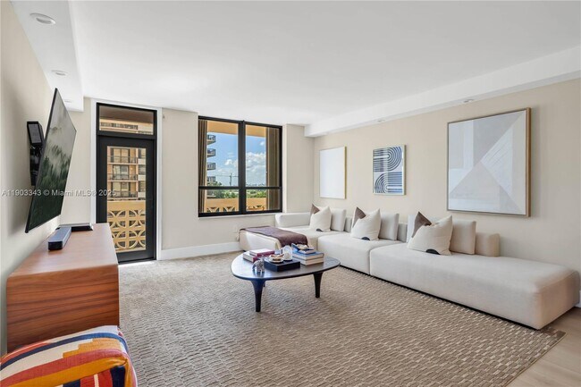 Foto del edificio - 10185 Collins Ave