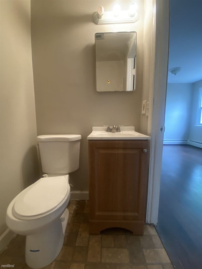 Building Photo - 2 br, 1.5 bath  - 227 Quinnipiac Ave