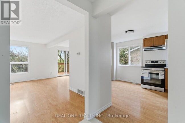 Building Photo - 51 Koch Dr