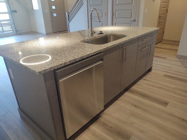 Foto del edificio - 6388 Nelson Ct