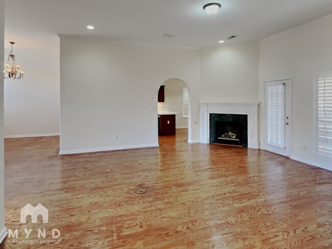 Foto del edificio - 4491 Brighton Cir