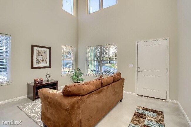 Foto del edificio - 3 br, 2.5 bath House - 200 Munro St