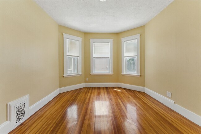 Foto del edificio - 17 Hillsboro St