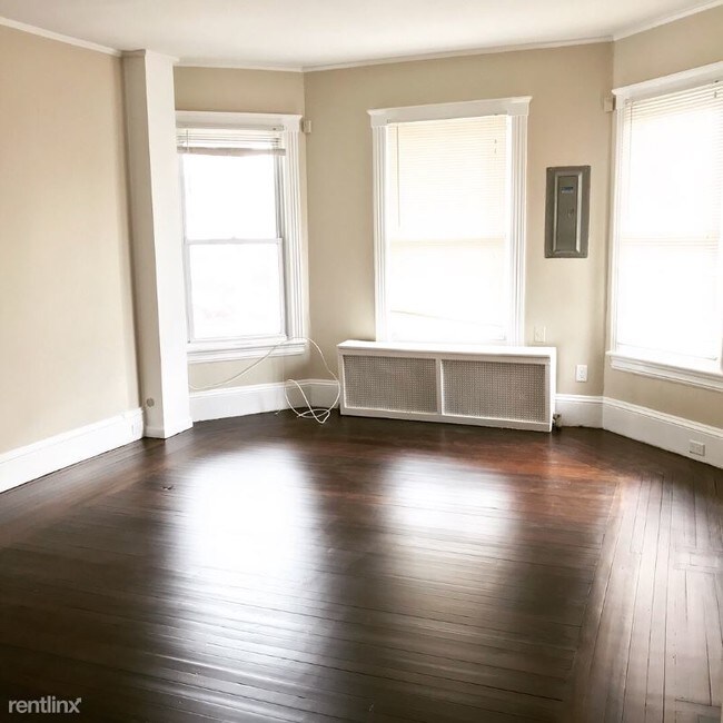 Foto del edificio - 131 Beekman Ave