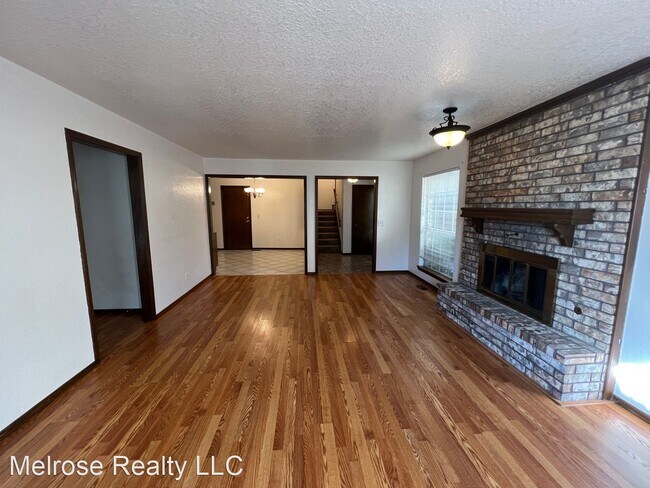 Foto del edificio - 2 br, 2 bath House - 3910 NW 68th Street