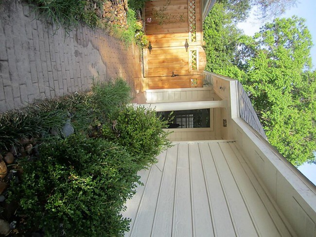 Foto del edificio - 9510 Cabin Creek Dr