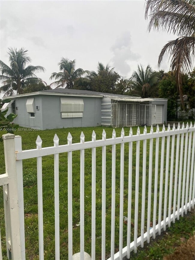 Building Photo - 1070 NW 147th St