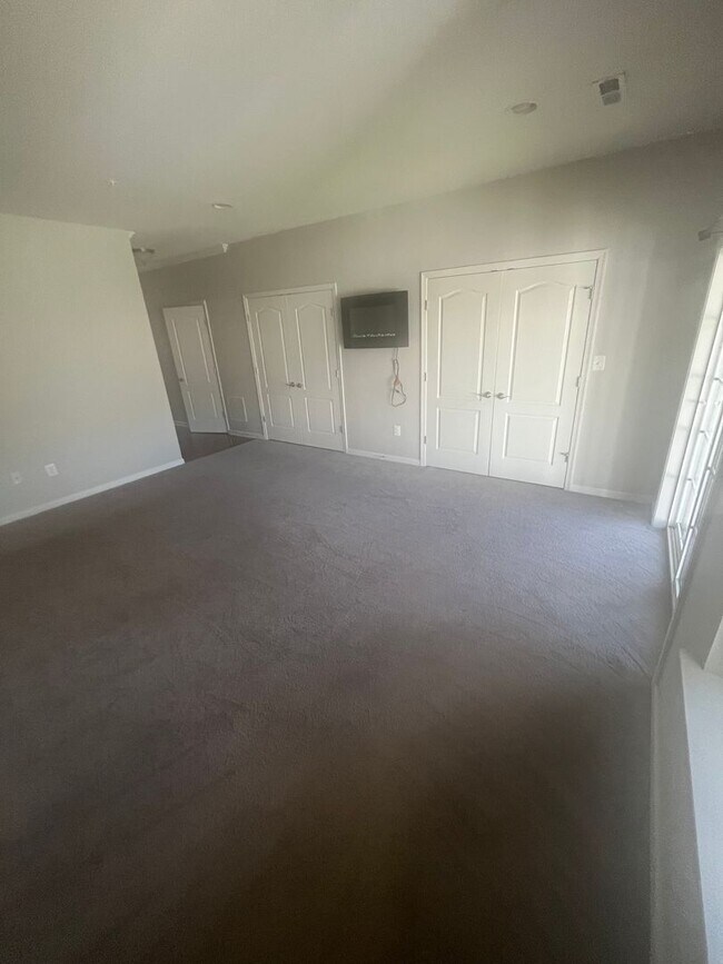 Foto del edificio - 1006 Windlass Glen Rd