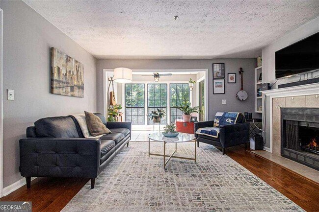 Foto del edificio - 4556 Vinings Central Trace SE