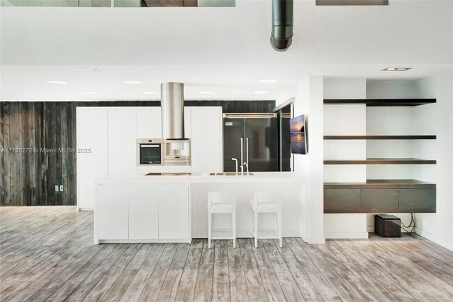 Building Photo - 1749 NE Miami Ct